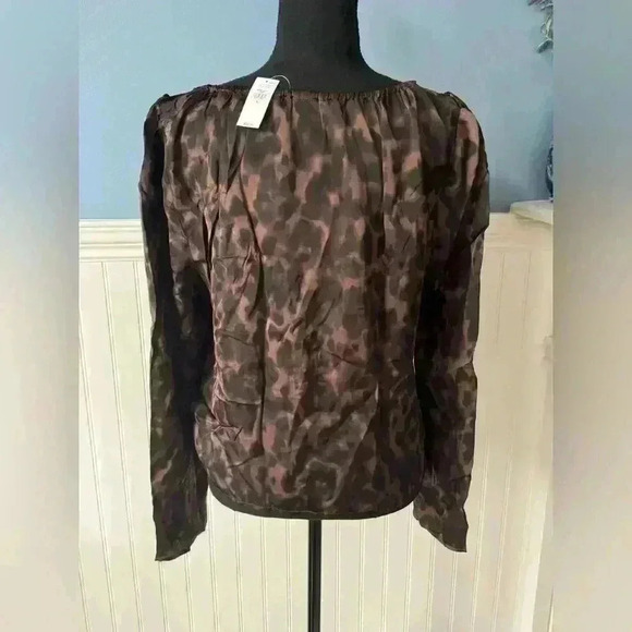 NWT Gap Leopard Brown Satin Square Neck Top ~ Large 🐆 - Picture 8 of 10